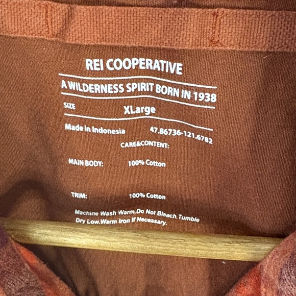 REI Women’s XL Orange Plaid Flannel Button Down - Picture 2 of 6